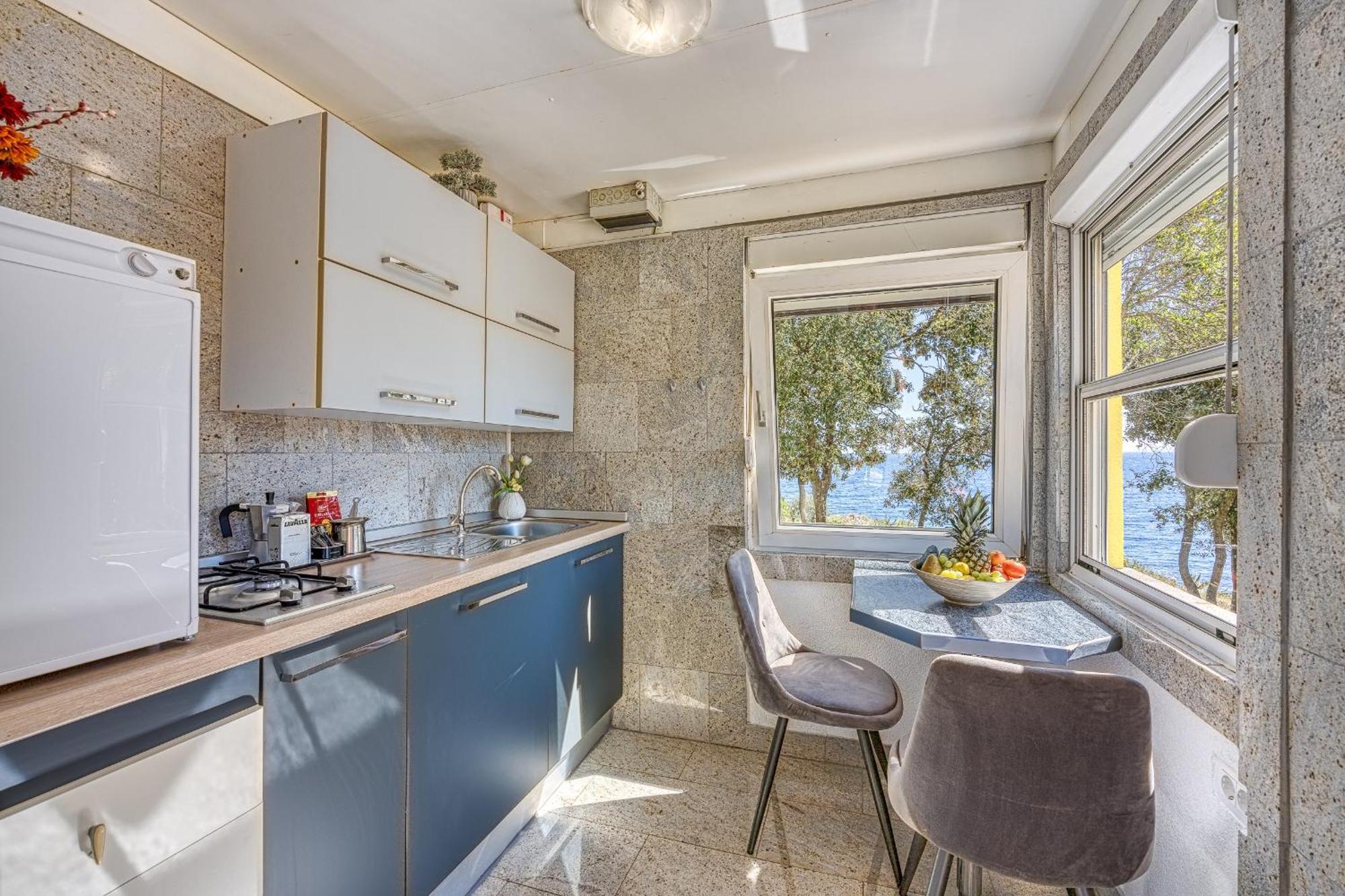 Cottage On The Kavran Beach מראה חיצוני תמונה